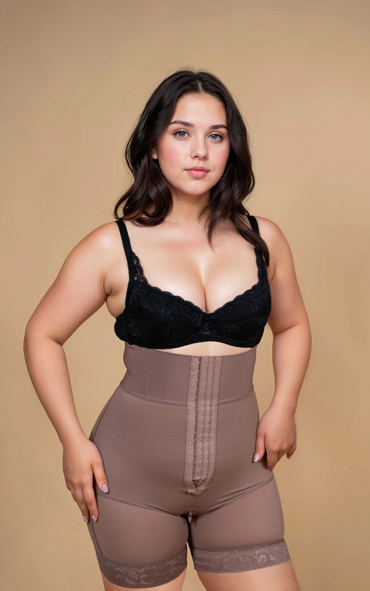 Hot Curve - High-waisted Mid Thigh Shorts